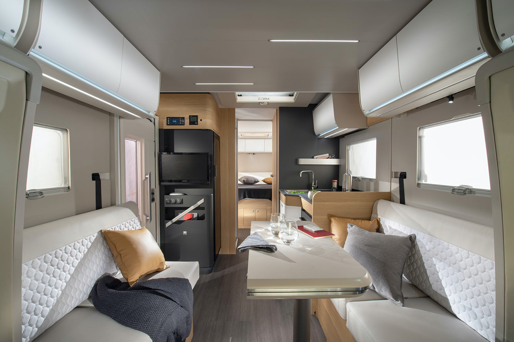 5F1198f85d04c 1550 B MATRIX PLUS 670 DC ALPINE WHITE Cecil Image Interior JM48896