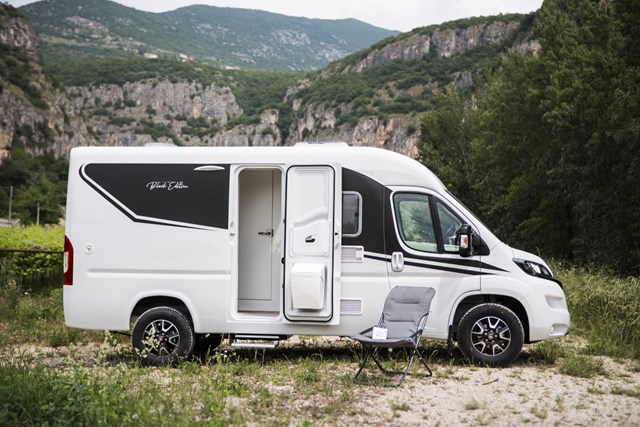 Small Camper 25 Van Fbk Monocoque